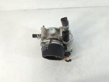 2017-2020 Hyundai Elantra Throttle Body P/N:35100-2B340 Fits Fits 2015 2016 2017 2018 2019 2020 2021 2022 OEM Used Auto Parts