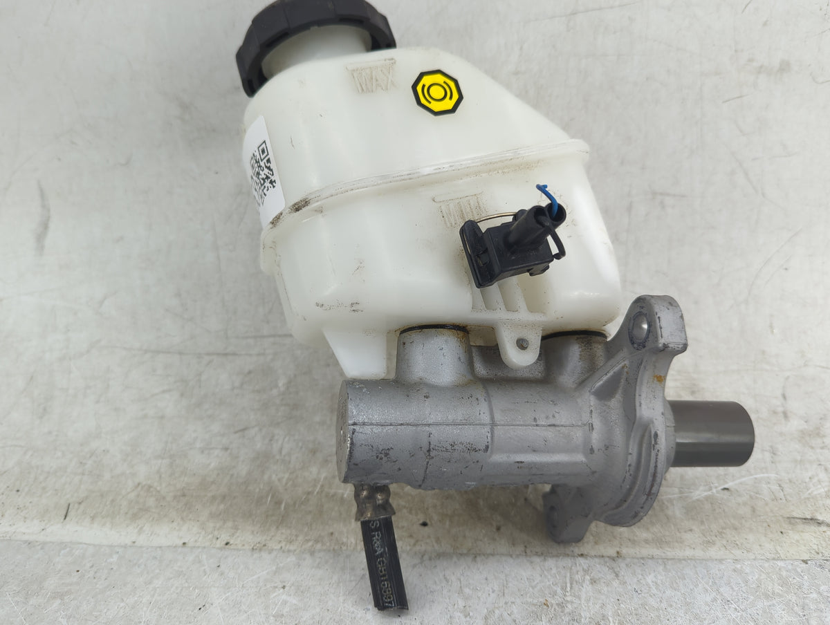 2019 Hyundai Genesis Brake Master Cylinder - Oemusedautoparts1.com
