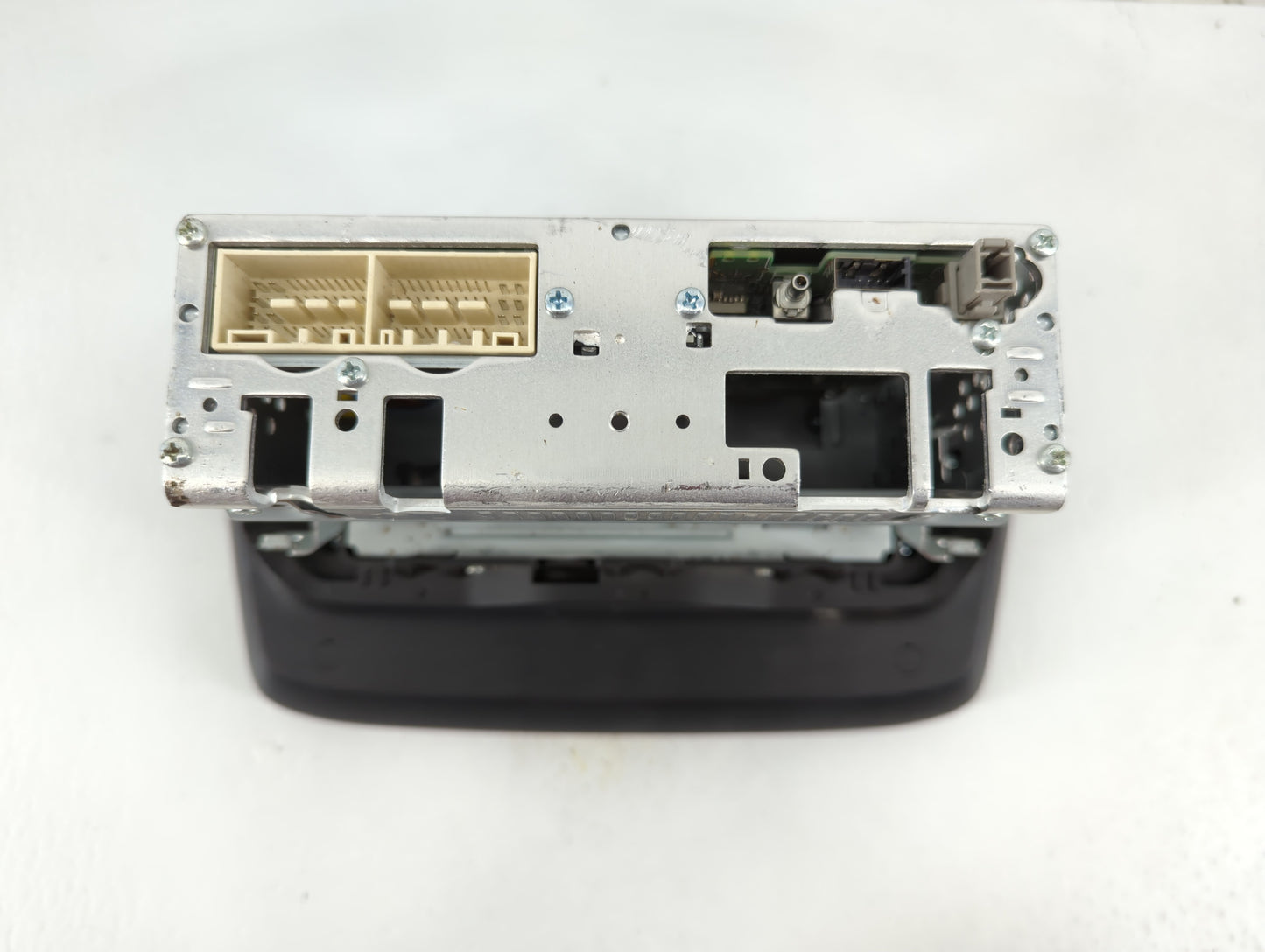 2019-2021 Hyundai Kona Radio AM FM Cd Player Receiver Replacement P/N:96160J9020TMT Fits Fits 2019 2020 2021 OEM Used Auto P