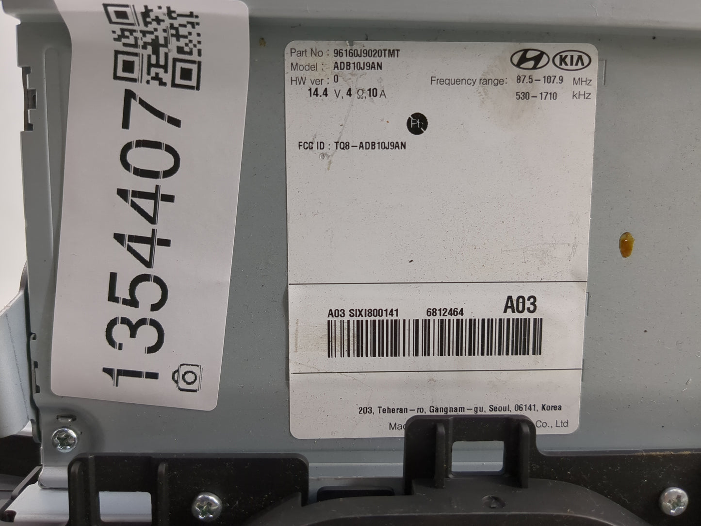 2018-2021 Hyundai Kona Radio AM FM Cd Player Receiver Replacement P/N:96160J9020TMT Fits Fits 2018 2019 2020 2021 OEM Used A
