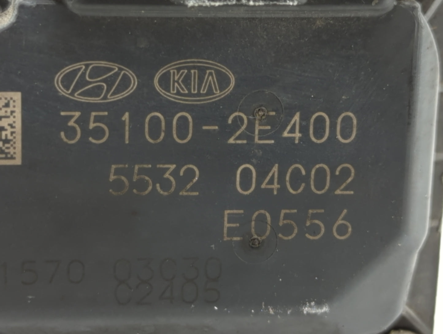 2018-2019 Hyundai Kona Throttle Body P/N:35100-2E400 35100-2E000 Fits Fits 2012 2013 2014 2015 2016 2018 2019 OEM Used Auto