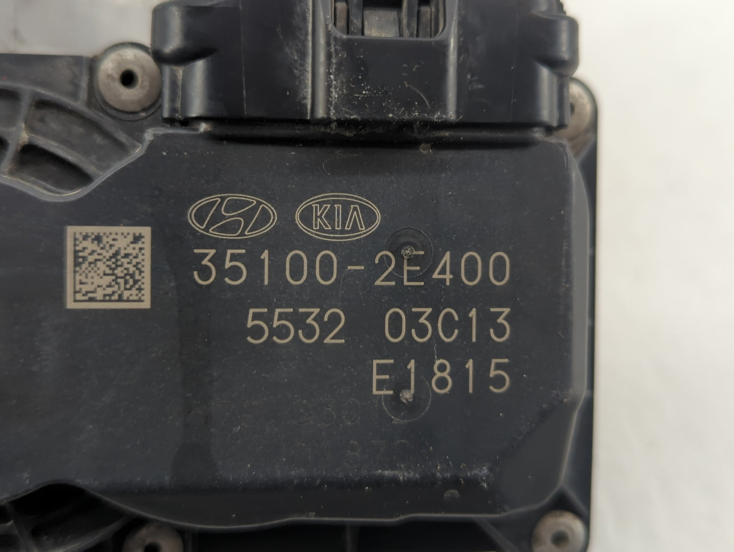 2018-2019 Hyundai Kona Throttle Body P/N:35100-2E400 35100-2E000 Fits Fits 2012 2013 2014 2015 2016 2018 2019 OEM Used Auto