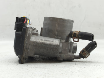 2018-2021 Hyundai Kona Throttle Body P/N:35100-2E400 Fits Fits 2012 2013 2014 2015 2016 2018 2019 2020 2021 OEM Used Auto Parts