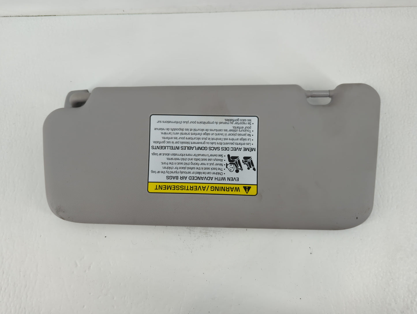 2018-2021 Hyundai Kona Sun Visor Shade Replacement Passenger Right Mirror Fits Fits 2018 2019 2020 2021 OEM Used Auto Parts