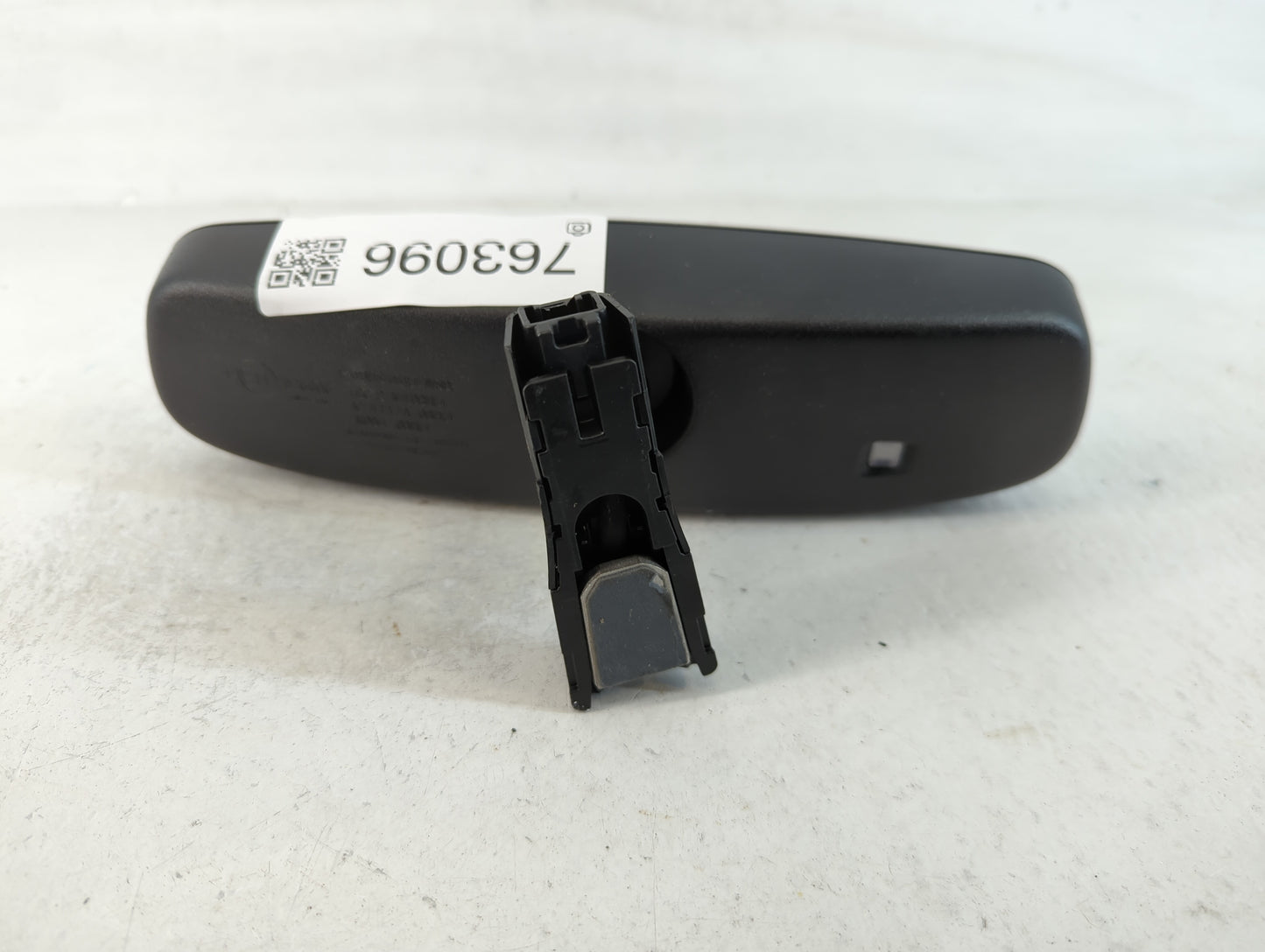 2018-2022 Hyundai Kona Interior Rear View Mirror Replacement OEM P/N:E11026006 Fits Fits 2018 2019 2020 2021 2022 OEM Used A
