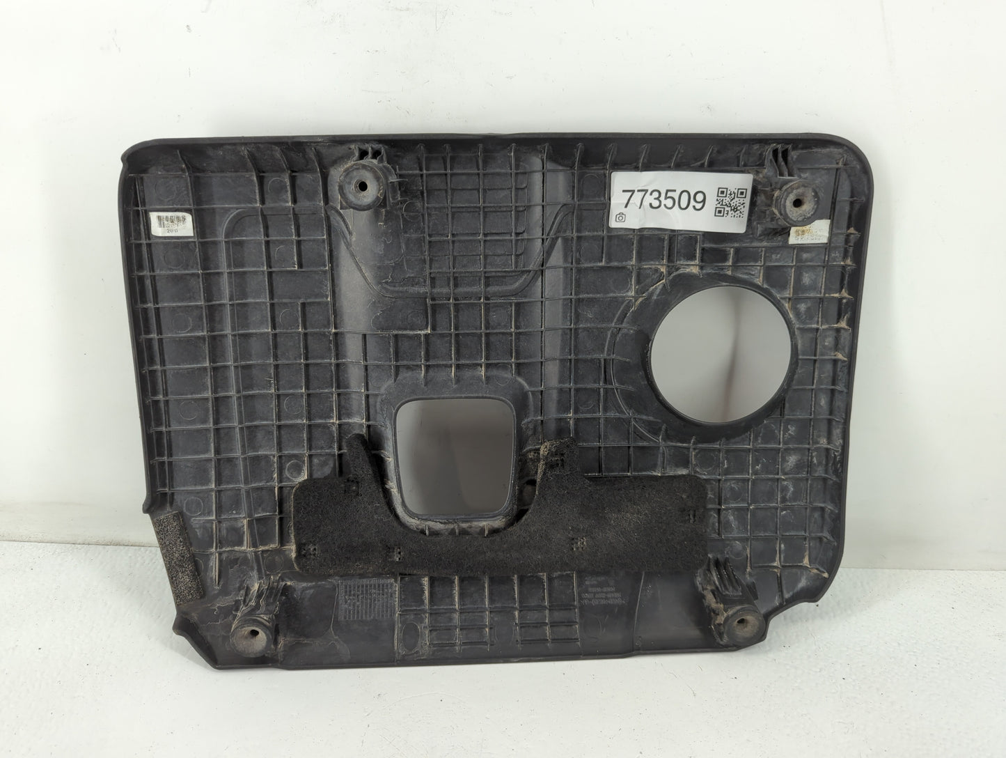 2019 Hyundai Kona Engine Cover - Oemusedautoparts1.com