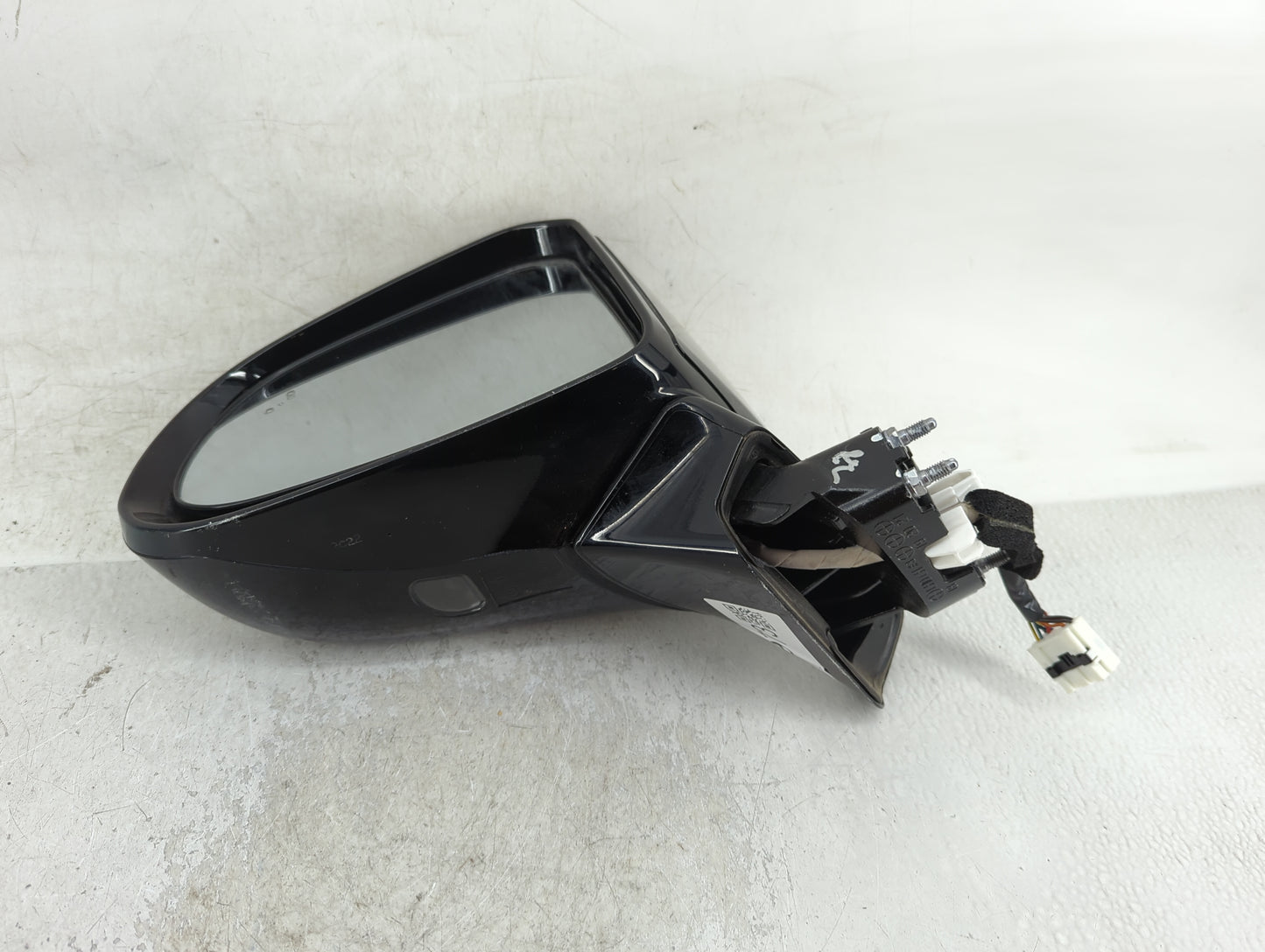 2019 Hyundai Santa Fe Driver Side View Mirror - Left Door Mirror OEM Used - Oemusedautoparts1.com