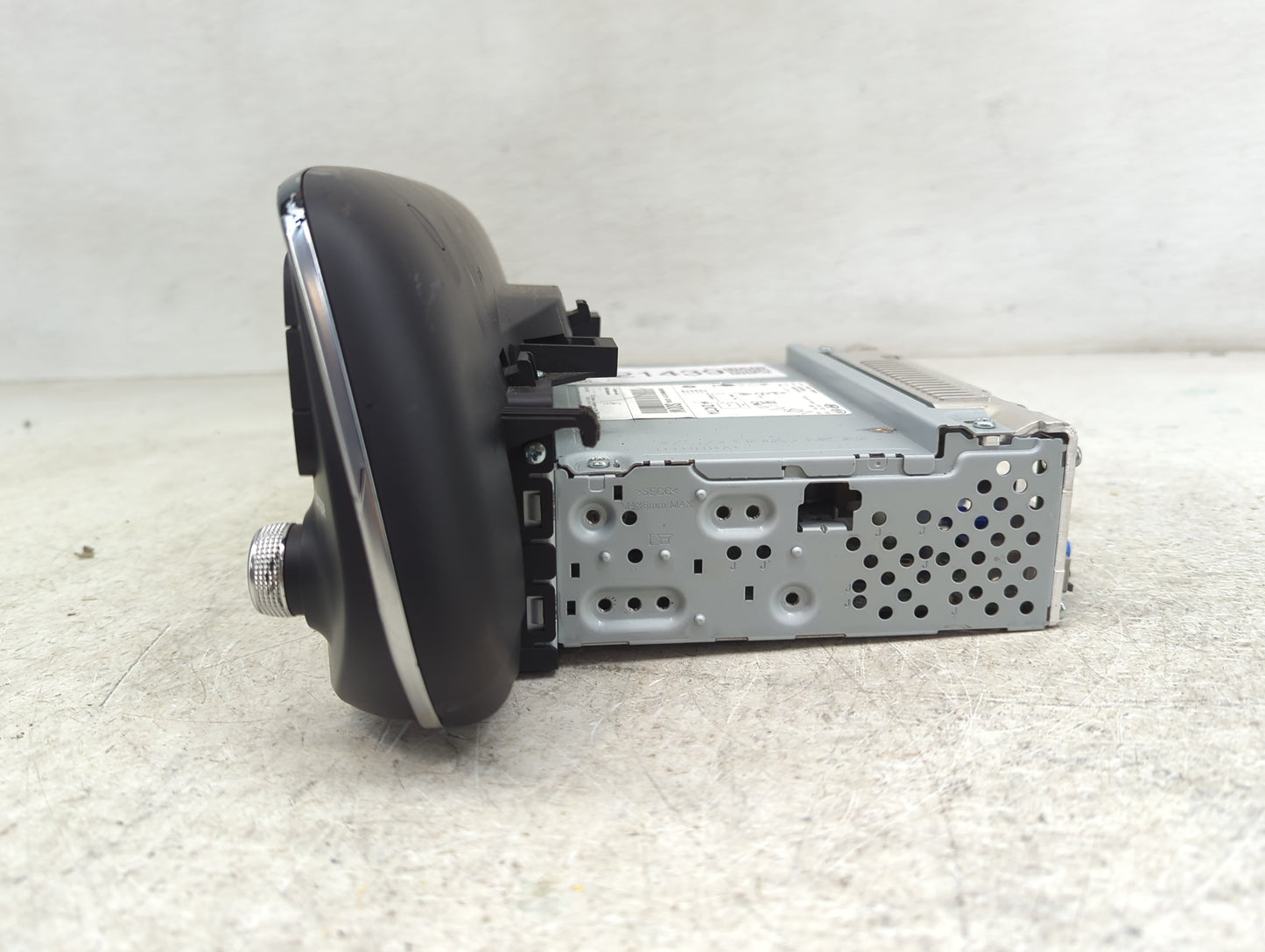 2019-2020 Hyundai Santa Fe Radio AM FM Cd Player Receiver Replacement P/N:96160-S2000VCS Fits Fits 2019 2020 OEM Used Auto P