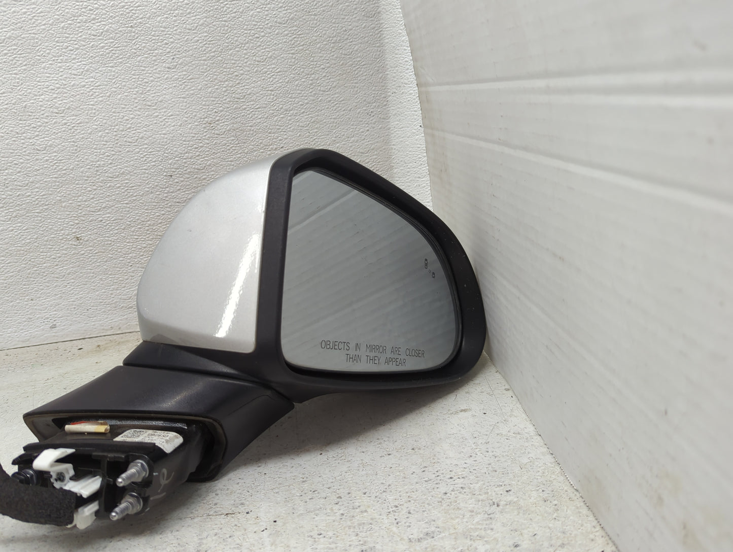 2019 Hyundai Santa Fe Passenger Side View Mirror - Right Door Mirror OEM Used - Oemusedautoparts1.com