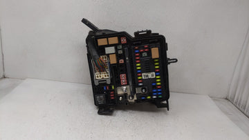 2019-2020 Hyundai Santa Fe Fusebox Fuse Box Panel Relay Module P/N:91200S2410TA 91200S2400TA Fits Fits 2019 2020 OEM Used Auto Parts