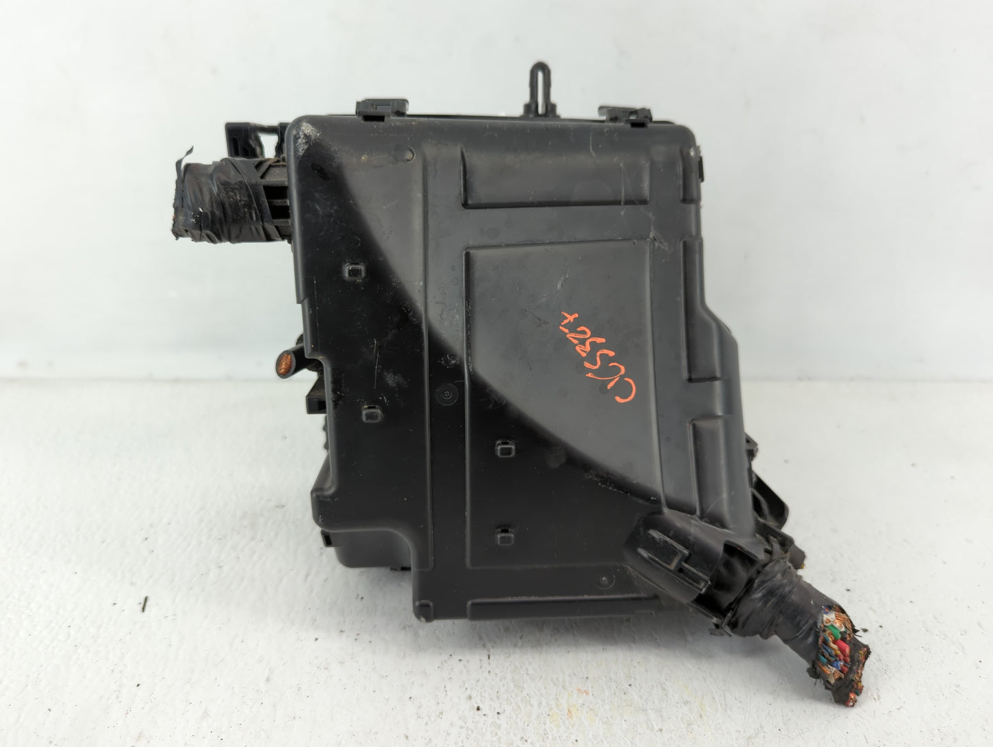 2019-2020 Hyundai Santa Fe Fusebox Fuse Box Panel Relay Module P/N:91956-S2021 Fits Fits 2019 2020 OEM Used Auto Parts - Oem