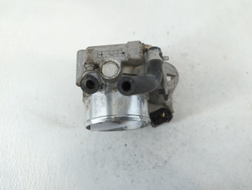 2019-2020 Hyundai Santa Fe Throttle Body P/N:35100-2G600 Fits Fits 2015 2016 2017 2018 2019 2020 2021 OEM Used Auto Parts