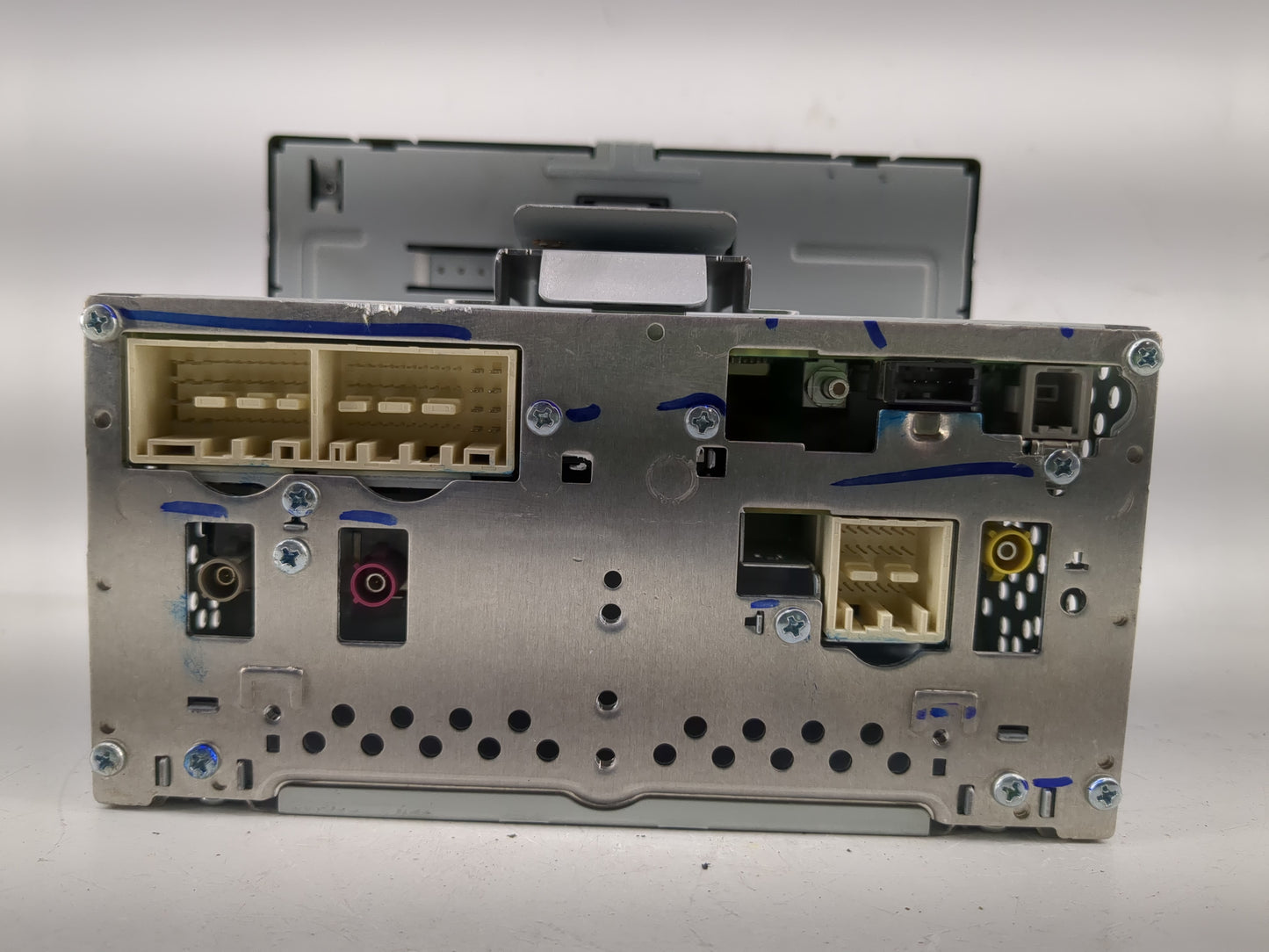 2018-2019 Hyundai Sonata Radio AM FM Cd Player Receiver Replacement P/N:96160C2UB04X Fits Fits 2018 2019 OEM Used Auto Parts