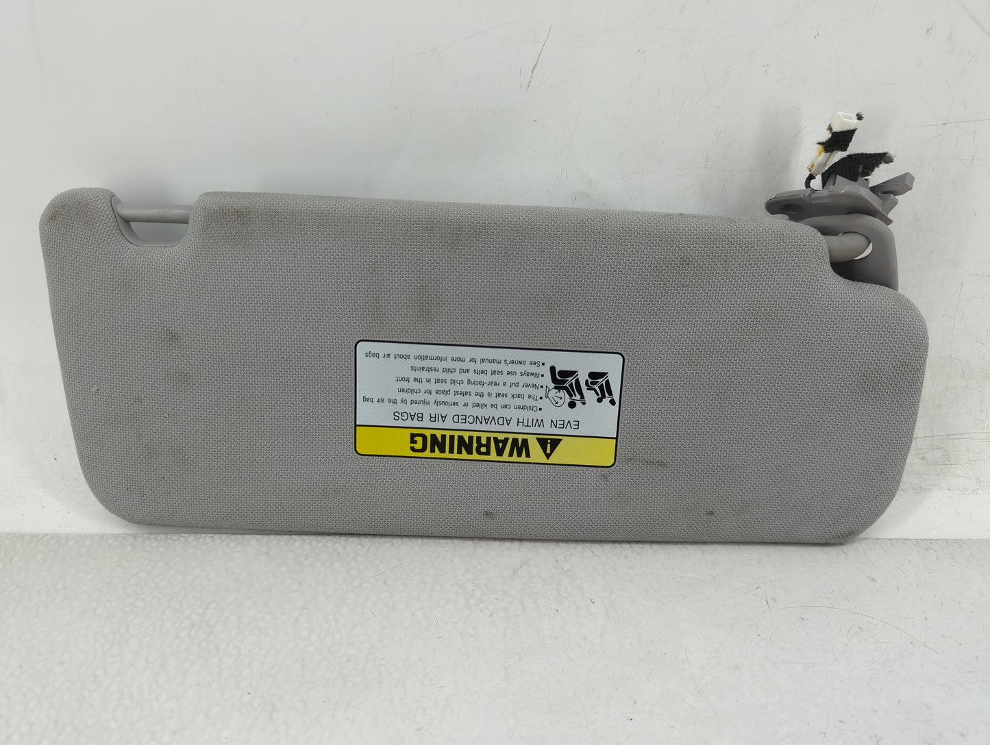 2015-2019 Hyundai Sonata Sun Visor Shade Replacement Passenger Right Mirror Fits Fits 2015 2016 2017 2018 2019 OEM Used Auto