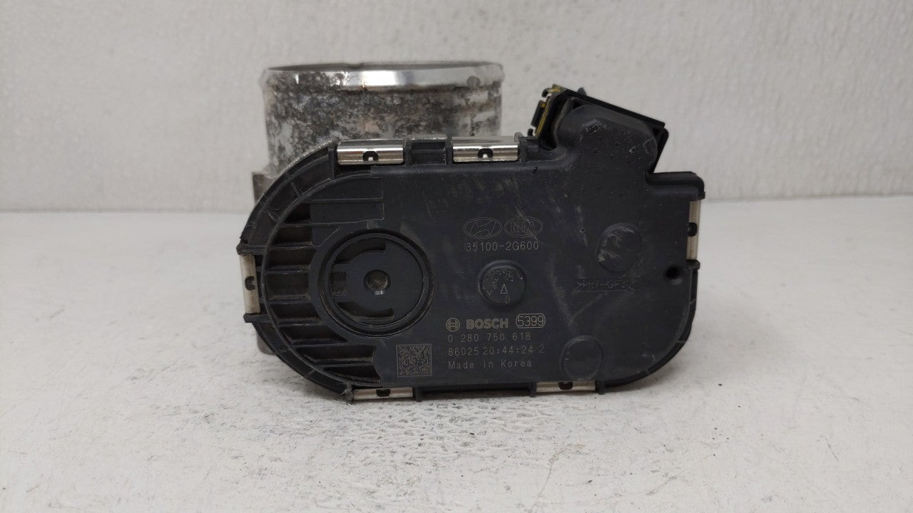 2015-2019 Hyundai Sonata Throttle Body P/N:0 280 750 618 35100-2G600 Fits Fits 2015 2016 2017 2018 2019 OEM Used Auto Parts