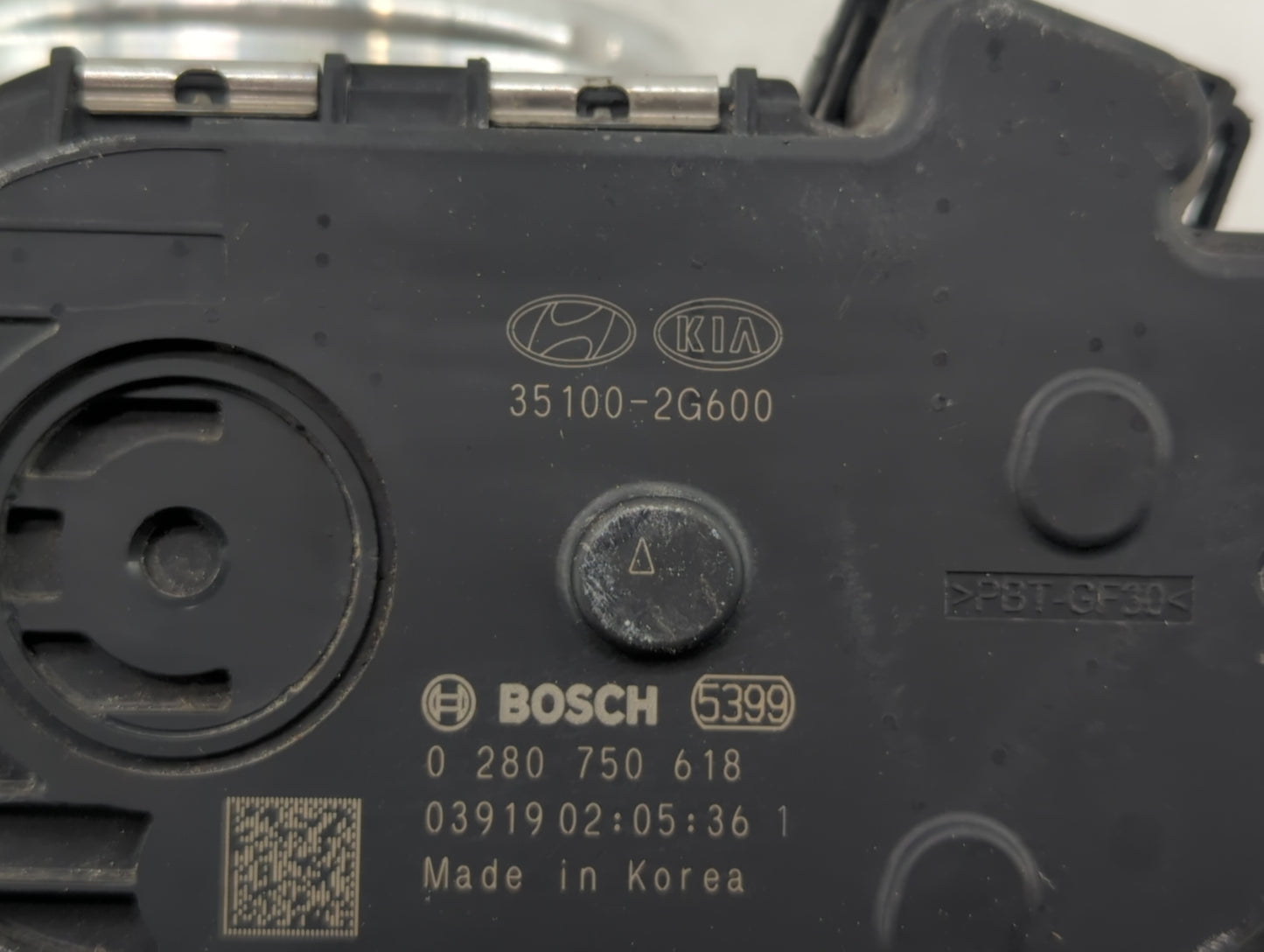 2015-2019 Hyundai Sonata Throttle Body P/N:35100-2G600 Fits Fits 2015 2016 2017 2018 2019 OEM Used Auto Parts - Oemusedautop