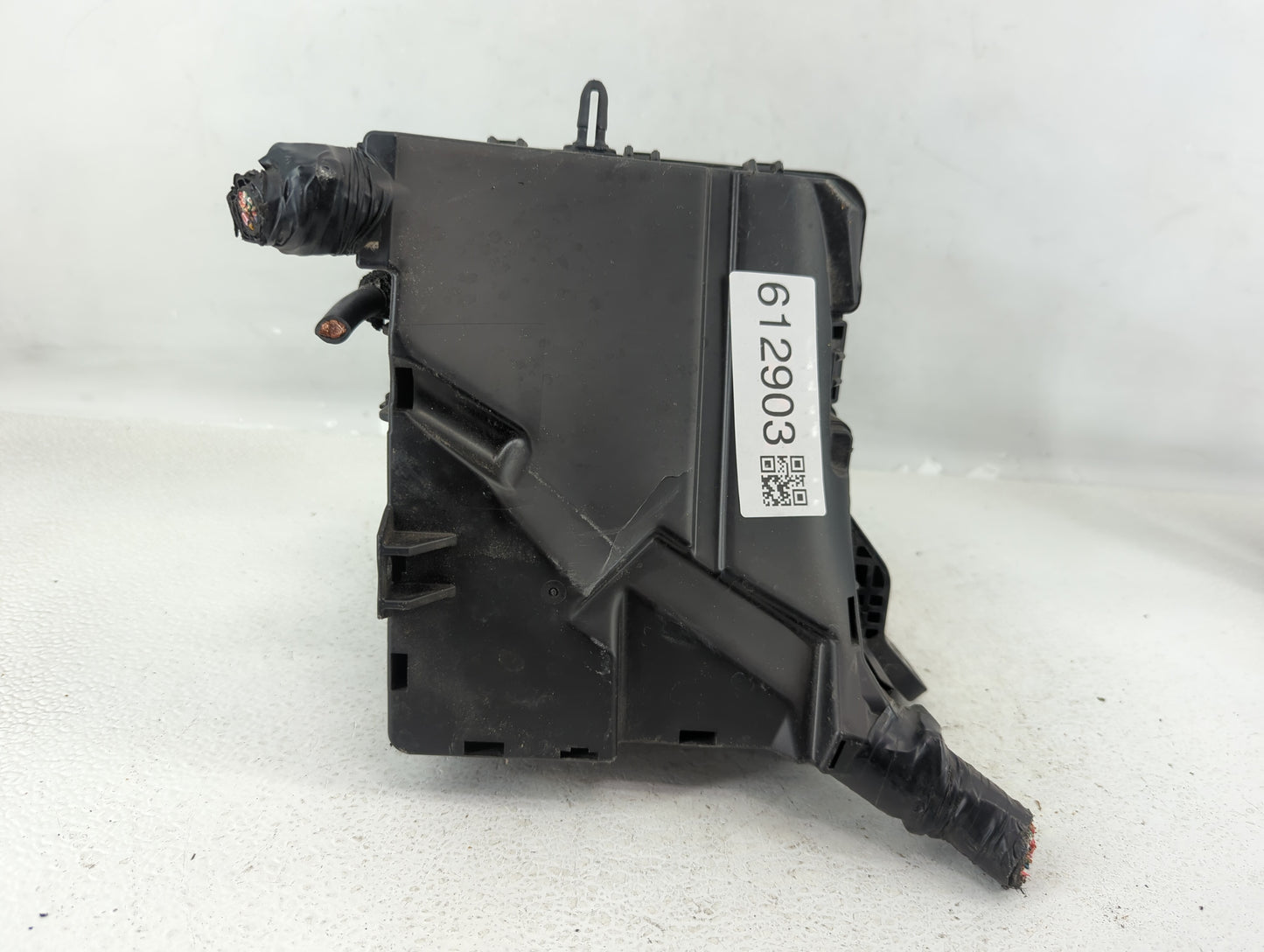 2018-2019 Hyundai Sonata Fusebox Fuse Box Panel Relay Module P/N:6423-0102-7-000 Fits Fits 2018 2019 OEM Used Auto Parts - O