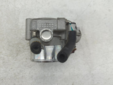 2015-2019 Hyundai Sonata Throttle Body P/N:0 280 750 618 Fits Fits 2015 2016 2017 2018 2019 2020 2021 OEM Used Auto Parts