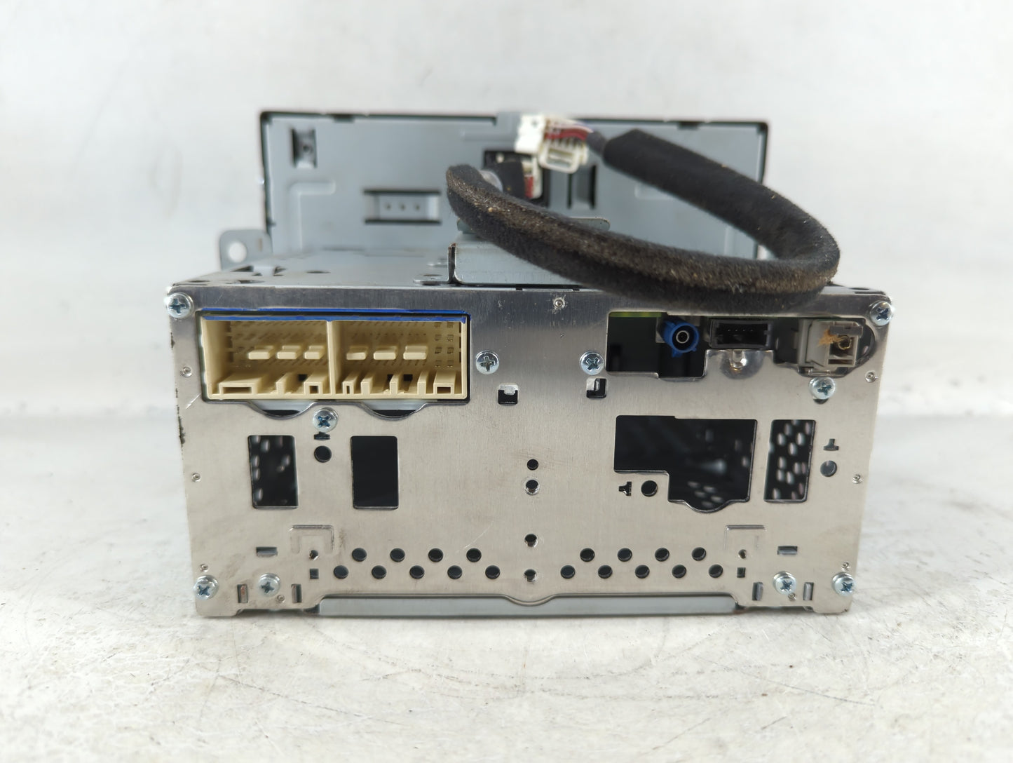 2018-2019 Hyundai Sonata Radio AM FM Cd Player Receiver Replacement P/N:96160-C2UA04X Fits Fits 2018 2019 OEM Used Auto Part