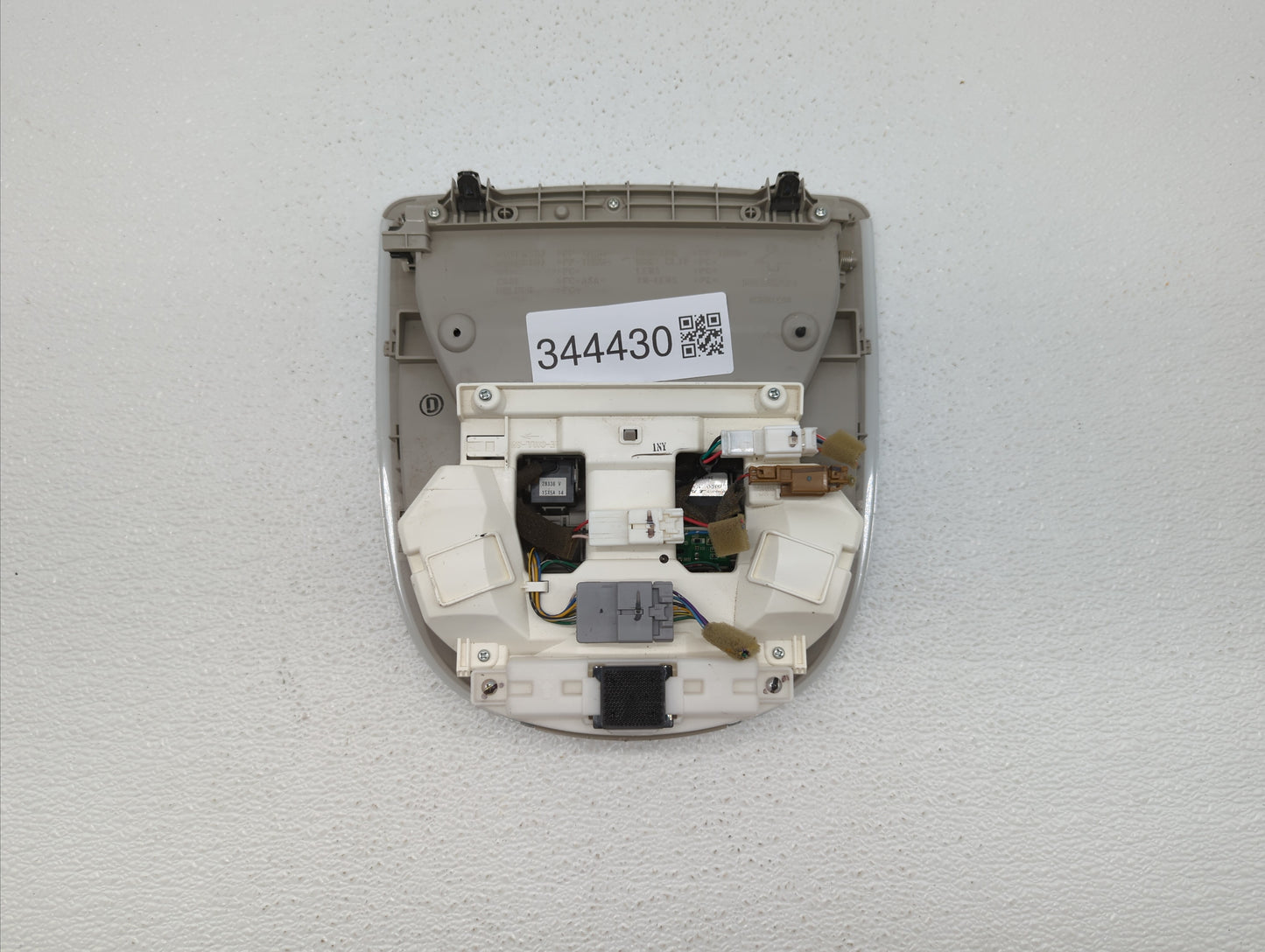 2019 Infiniti Q60 Overhead Console W/rear Climate Control - Oemusedautoparts1.com