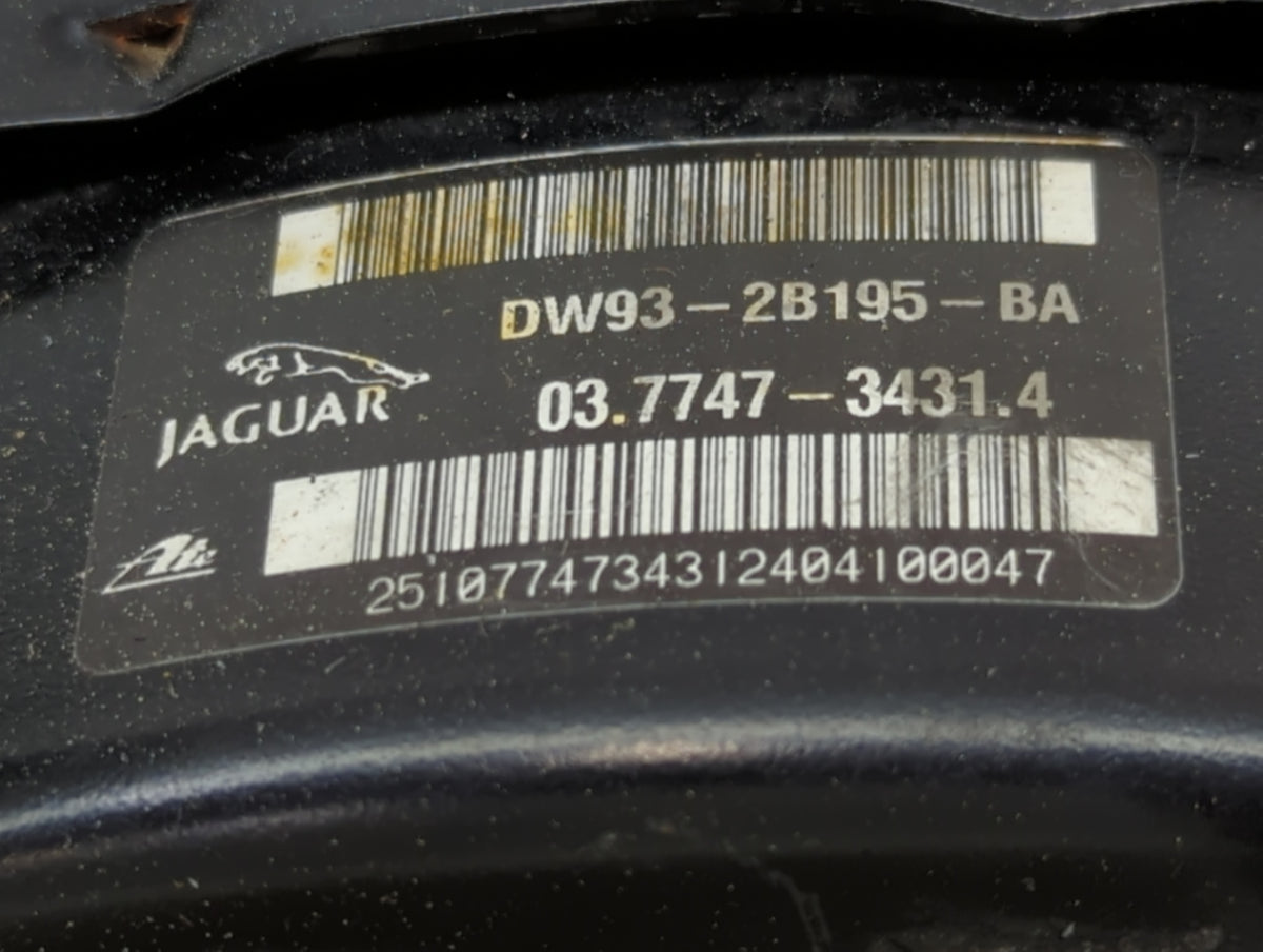 2013-2019 Jaguar Xj Power Brake Booster Oem 1450515 - Oemusedautoparts1.com