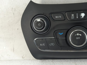 2019-2022 Jeep Cherokee Climate Control Module Temperature AC/Heater Replacement P/N:68285938AB Fits Fits 2019 2020 2021 2022 OEM Used Auto Parts