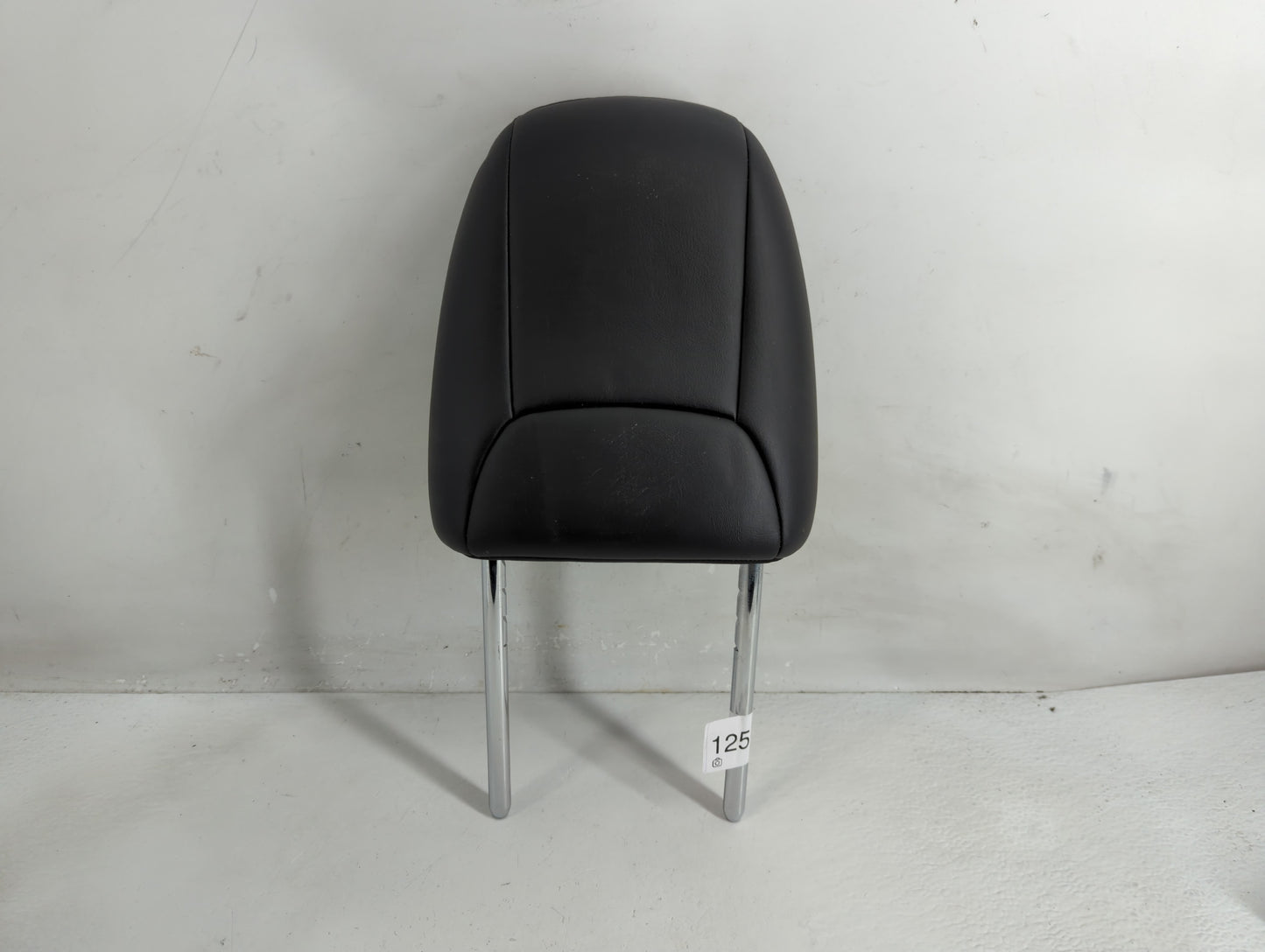 2019 Jeep Cherokee Headrest Head Rest Rear Seat Fits OEM Used Auto Parts - Oemusedautoparts1.com