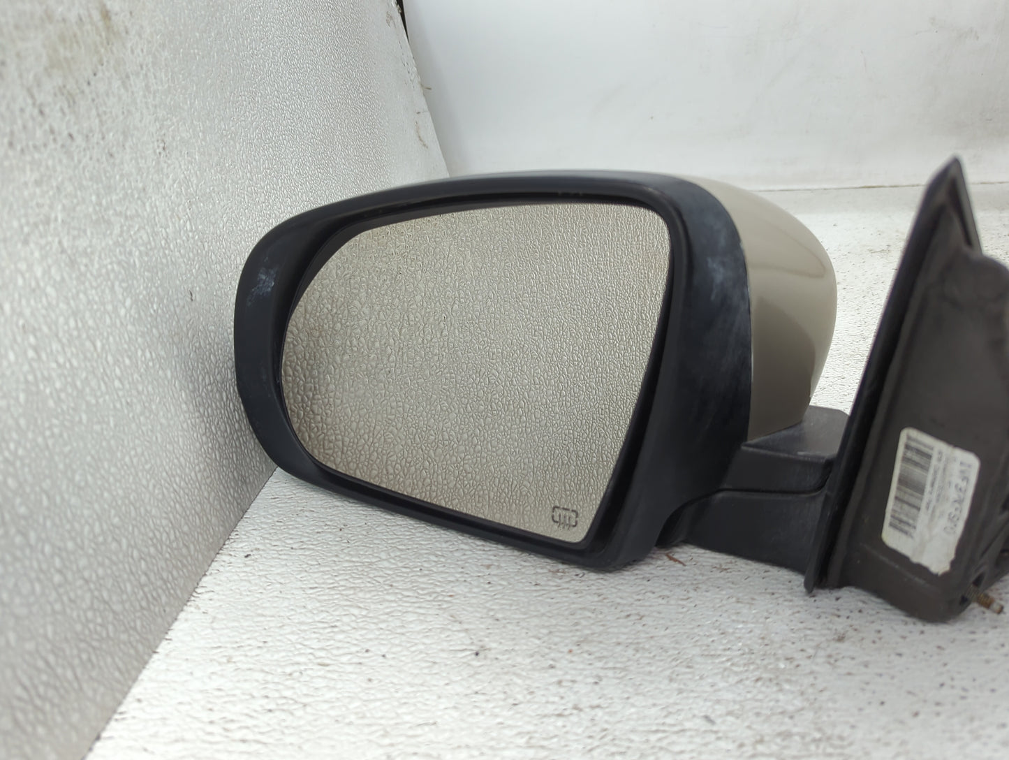 2014-2021 Jeep Cherokee Driver Side View Mirror - Left Door Mirror OEM Used - Oemusedautoparts1.com