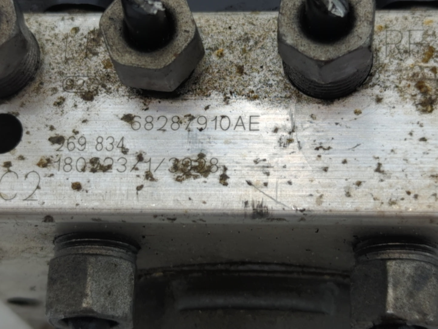 2019 Jeep Cherokee ABS Pump Control Module Replacement P/N:68287910AE Fits OEM Used Auto Parts - Oemusedautoparts1.com