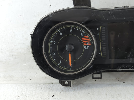 2019 Jeep Cherokee Instrument Cluster Speedometer Gauges P/N:P68379607AG P68379607AH Fits OEM Used Auto Parts