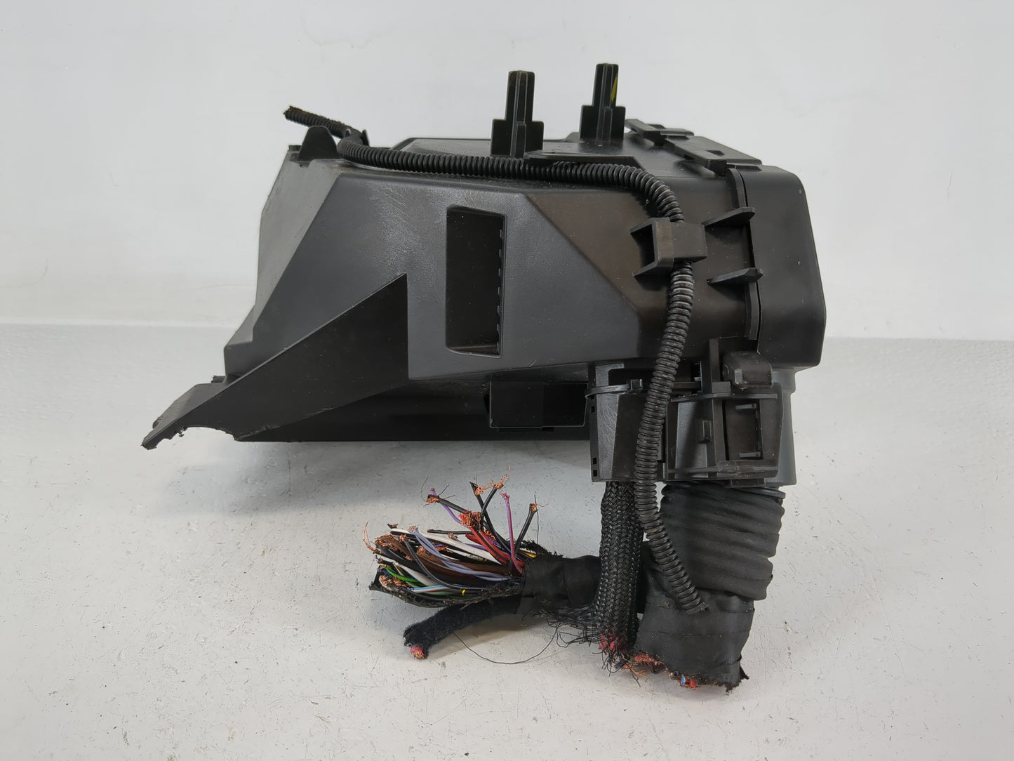 2019 Jeep Compass Fusebox Fuse Box Panel Relay Module P/N:52027004 Fits OEM Used Auto Parts - Oemusedautoparts1.com