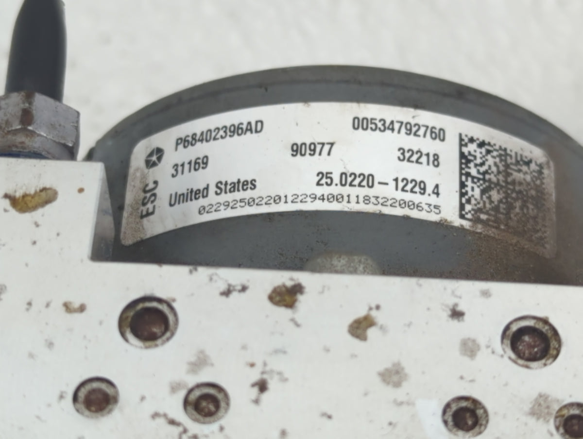 2017-2018 Jeep Compass Anti-Lock Brake ABS Pump Module Actuator OEM P/N:P68402396AD Fits Fits 2017 2018 OEM Used Auto Parts