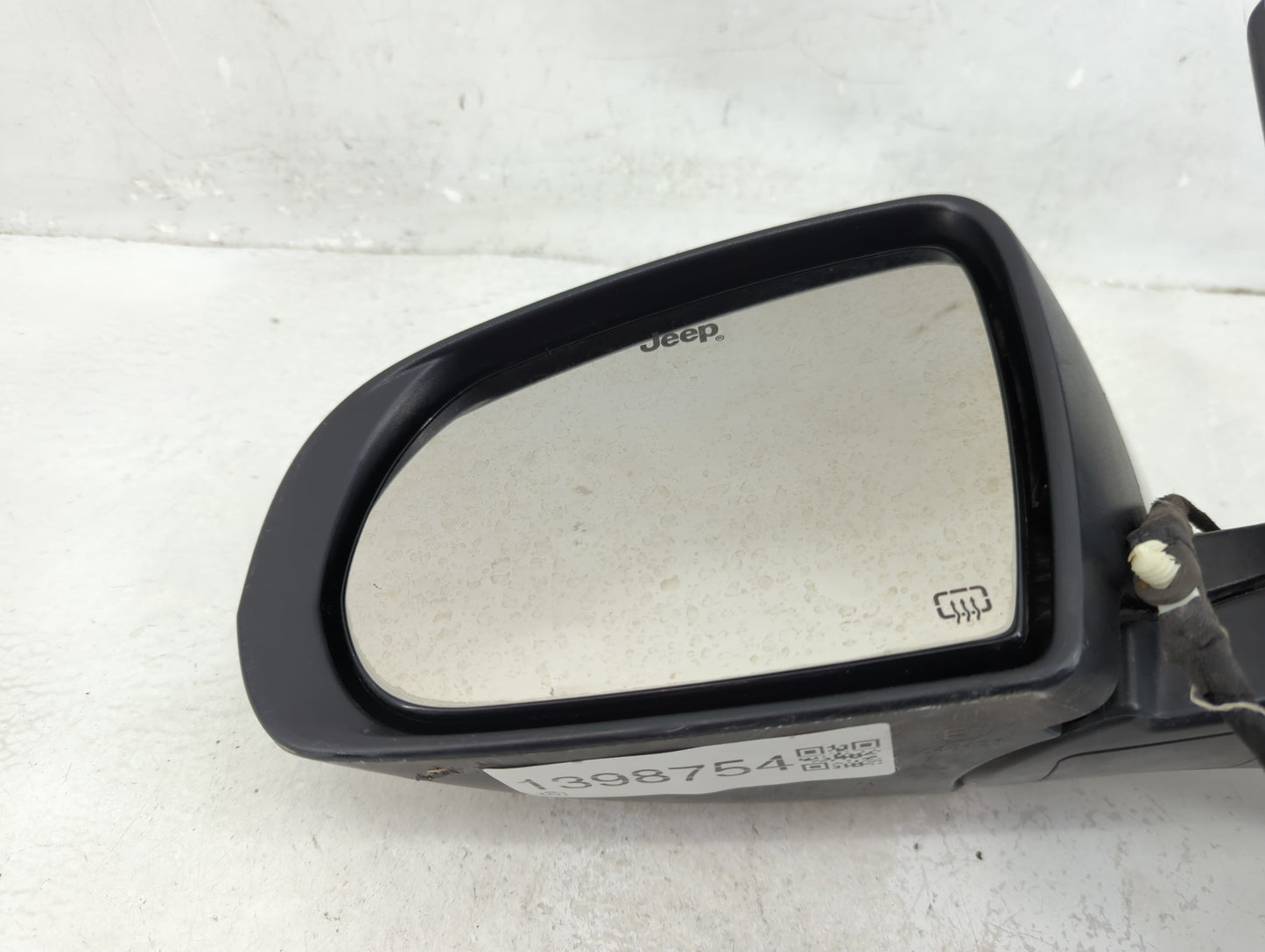 2019 Jeep Compass Driver Side View Mirror - Left Door Mirror OEM Used - Oemusedautoparts1.com