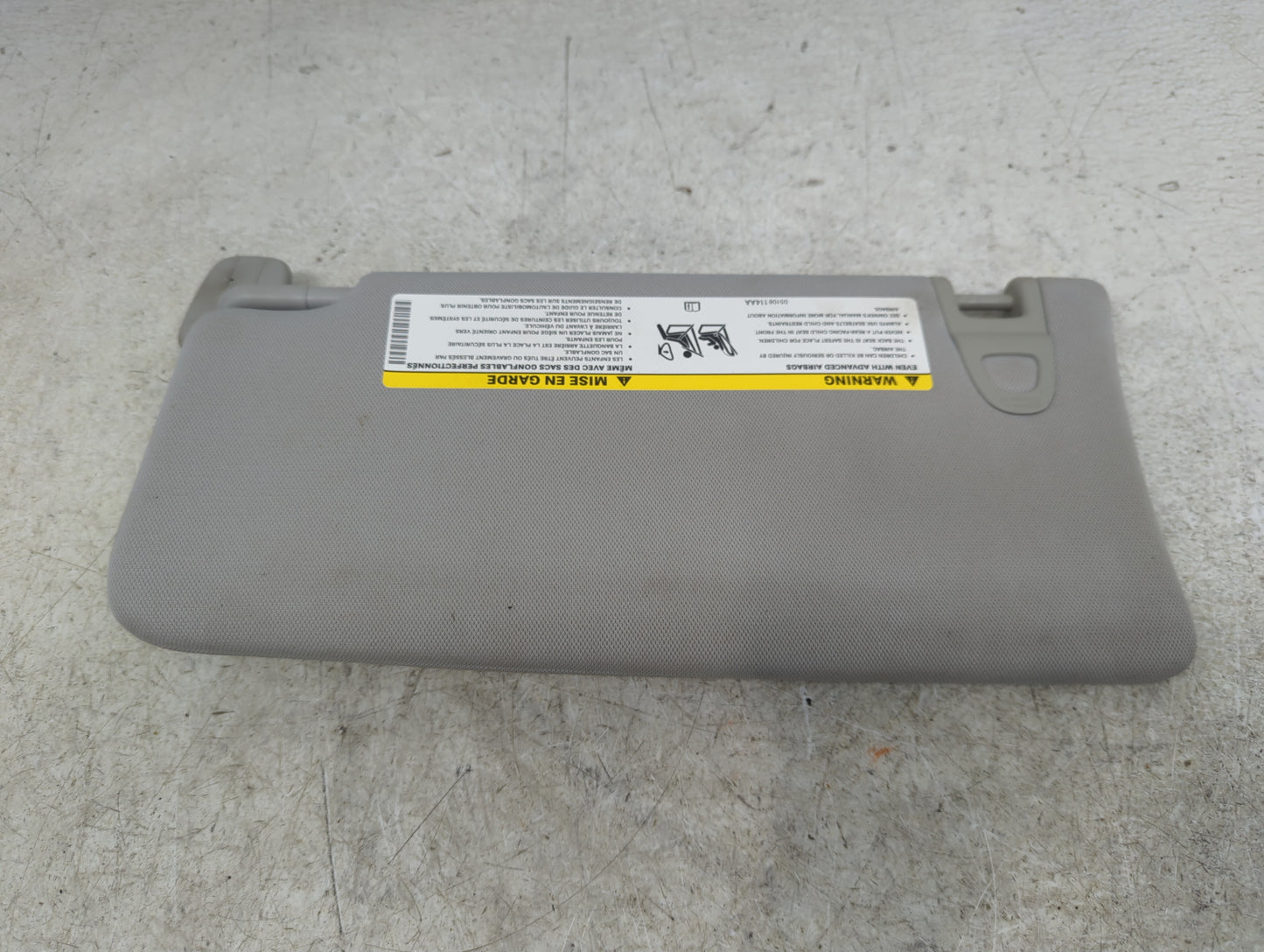 2019 Jeep Compass Sun Visor Shade Replacement Passenger Right Mirror Fits OEM Used Auto Parts - Oemusedautoparts1.com