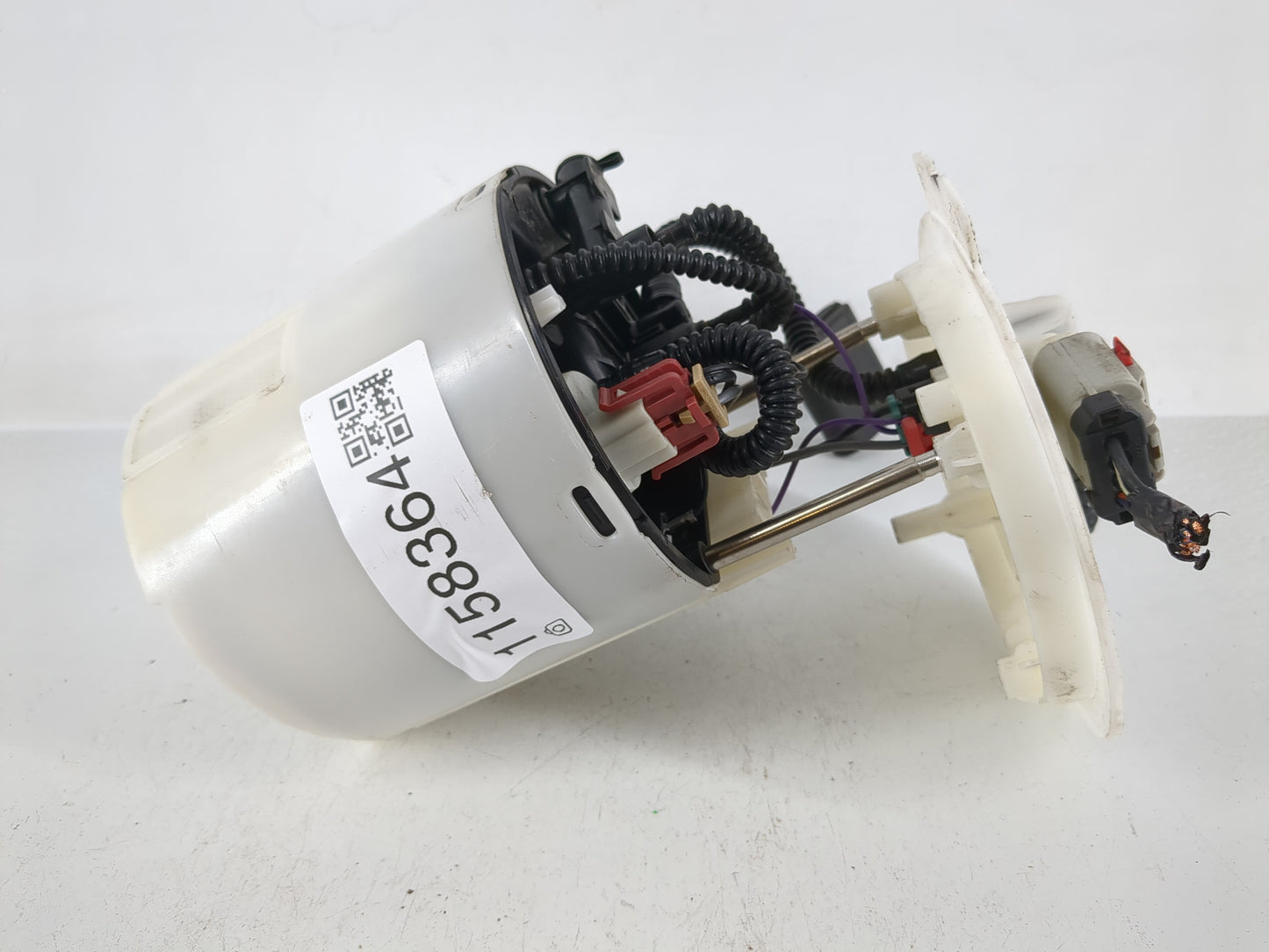 2011-2021 Jeep Grand Cherokee Electrical Gas Fuel Pump Assembly - Oemusedautoparts1.com
