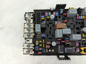 2019 Jeep Wrangler Fusebox Fuse Box Panel Relay Module Fits OEM Used Auto Parts