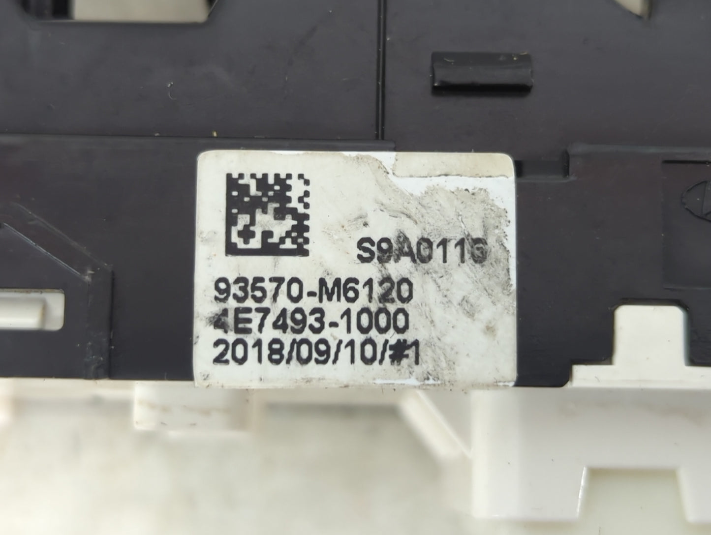 2019 Kia Forte Master Power Window Switch Replacement Driver Side Left P/N:93570-M6120 4E7493-1000 Fits OEM Used Auto Parts