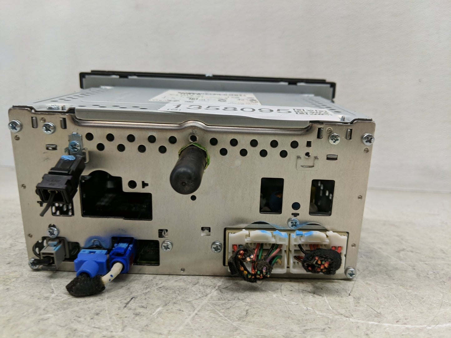 2019-2020 Kia Optima Radio AM FM Cd Player Receiver Replacement P/N:96160-D5700WK Fits Fits 2019 2020 OEM Used Auto Parts -