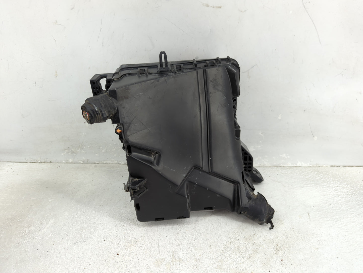 2016-2019 Kia Optima Fusebox Fuse Box Panel Relay Module P/N:91950-D5841 Fits Fits 2016 2017 2018 2019 OEM Used Auto Parts -