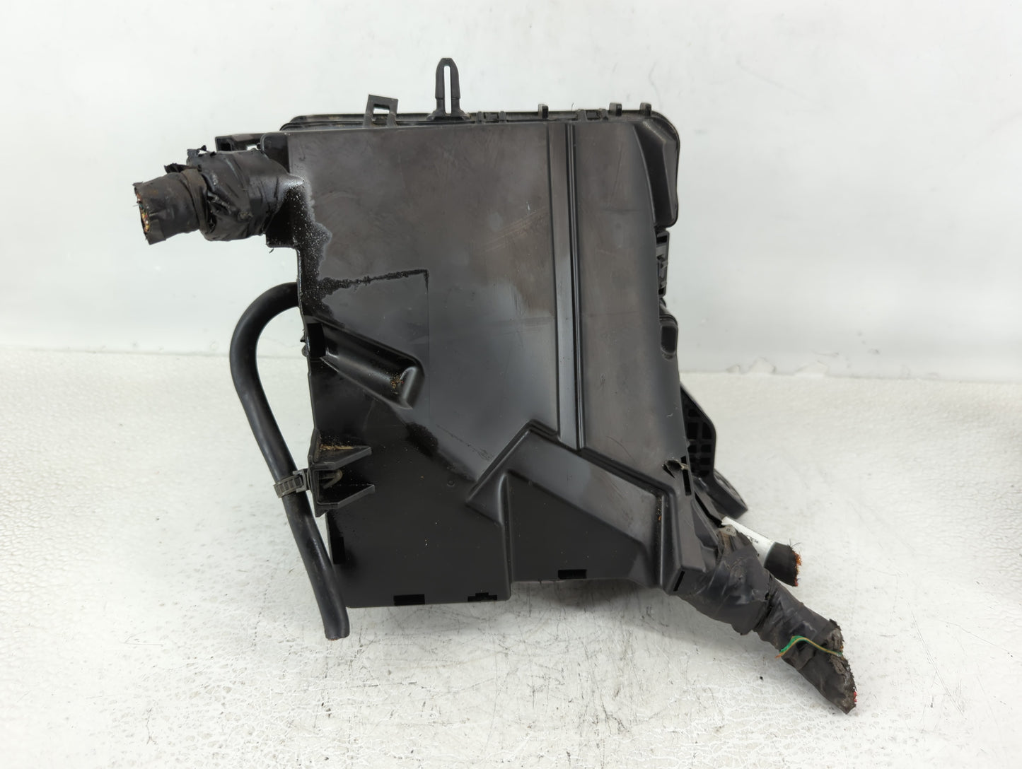 2016-2019 Kia Optima Fusebox Fuse Box Panel Relay Module P/N:91950-D5822 91230D5070JA Fits Fits 2016 2017 2018 2019 OEM Used