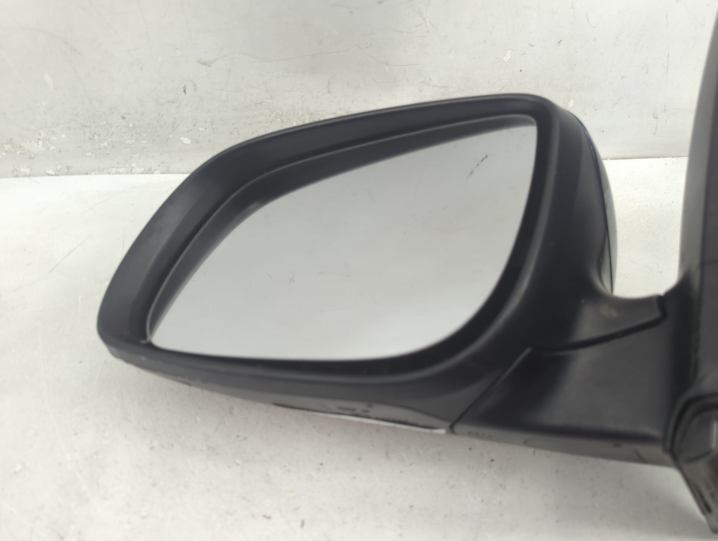 2015-2020 Kia Sedona Driver Side View Mirror - Left Door Mirror OEM Used - Oemusedautoparts1.com
