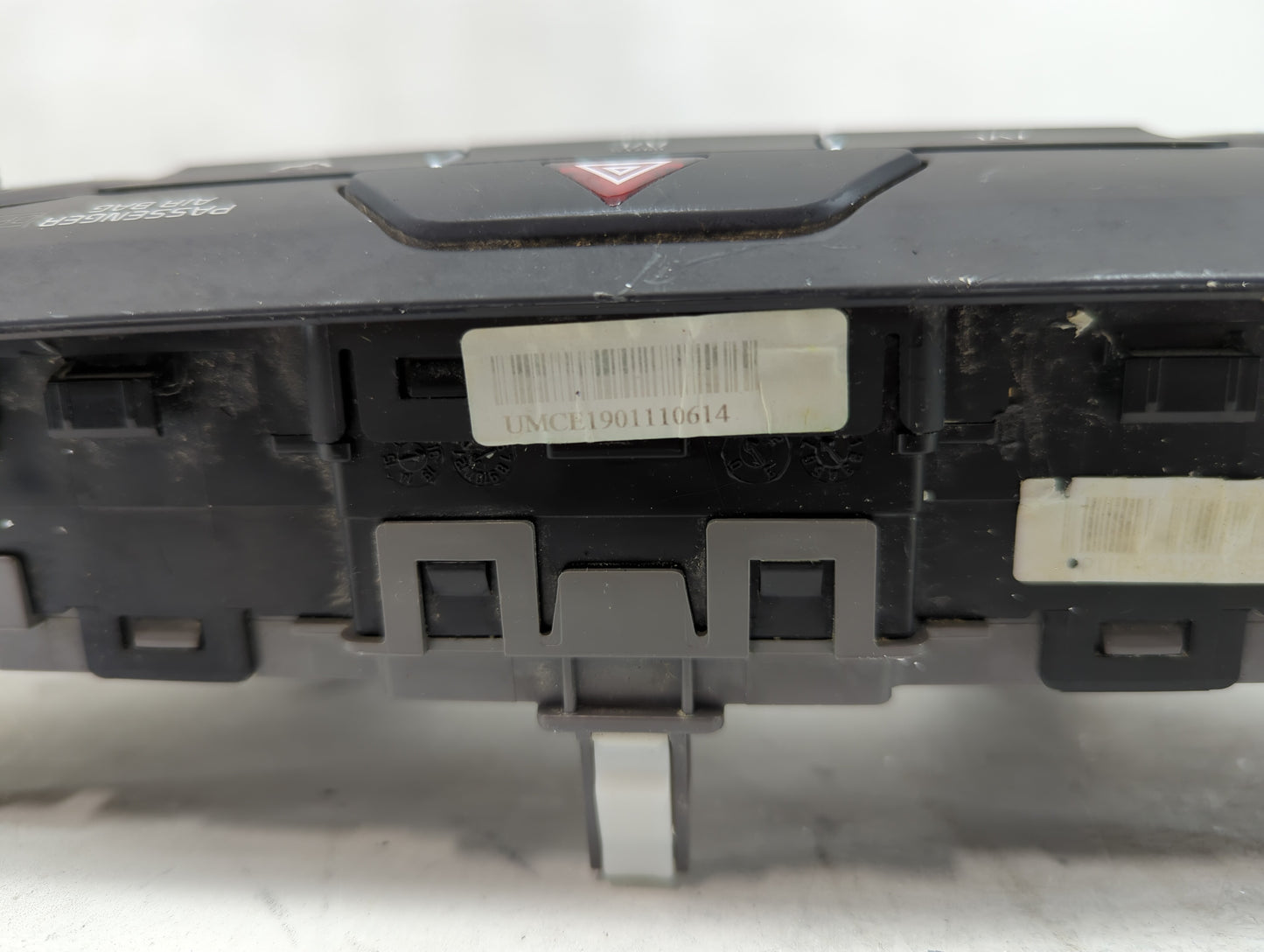 2019 Kia Sorento Climate Control Module Temperature AC/Heater Replacement Fits OEM Used Auto Parts - Oemusedautoparts1.com