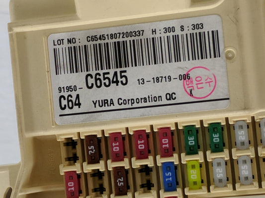 2019-2020 Kia Sorento Fusebox Fuse Box Panel Relay Module P/N:91950-C6545 Fits Fits 2019 2020 OEM Used Auto Parts