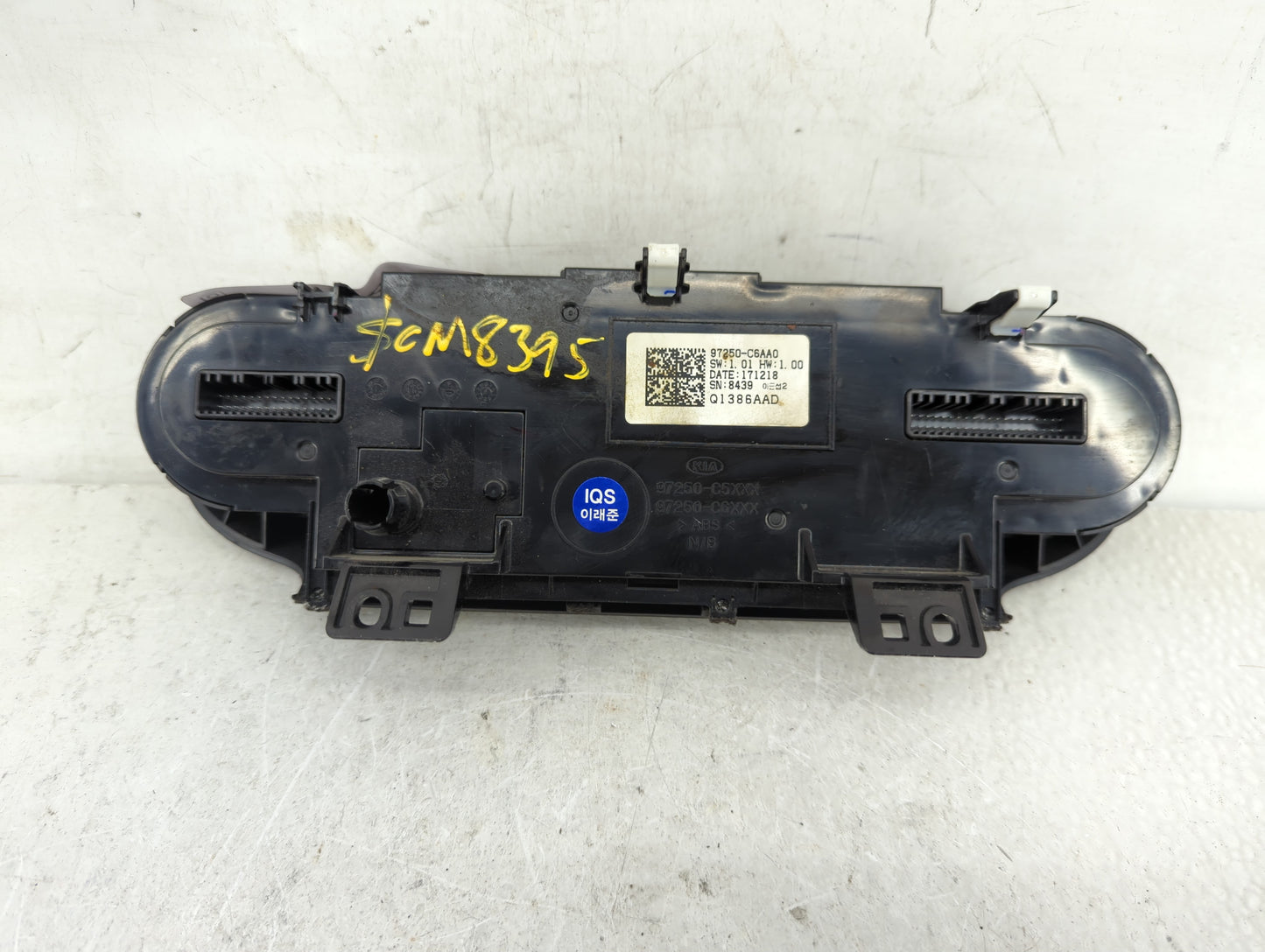 2019 Kia Sorento Climate Control Module Temperature AC/Heater Replacement P/N:97250-C6AA0 Fits OEM Used Auto Parts - Oemused