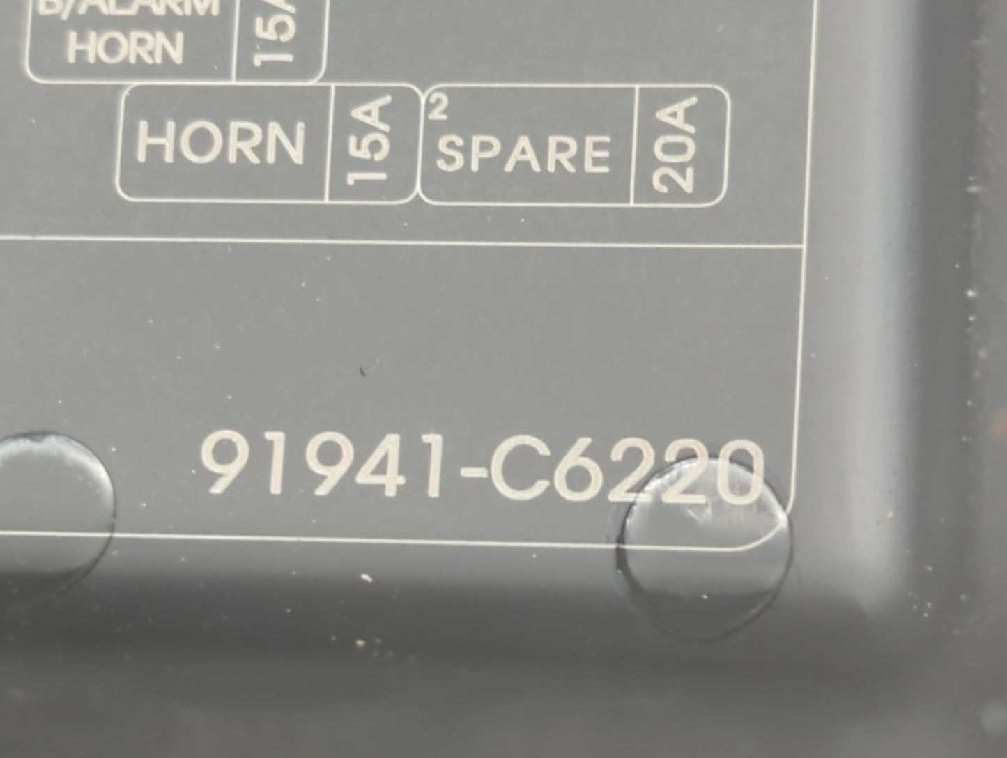 2019-2020 Kia Sorento Fusebox Fuse Box Panel Relay Module P/N:91941-C6220 Fits Fits 2019 2020 OEM Used Auto Parts - Oemuseda
