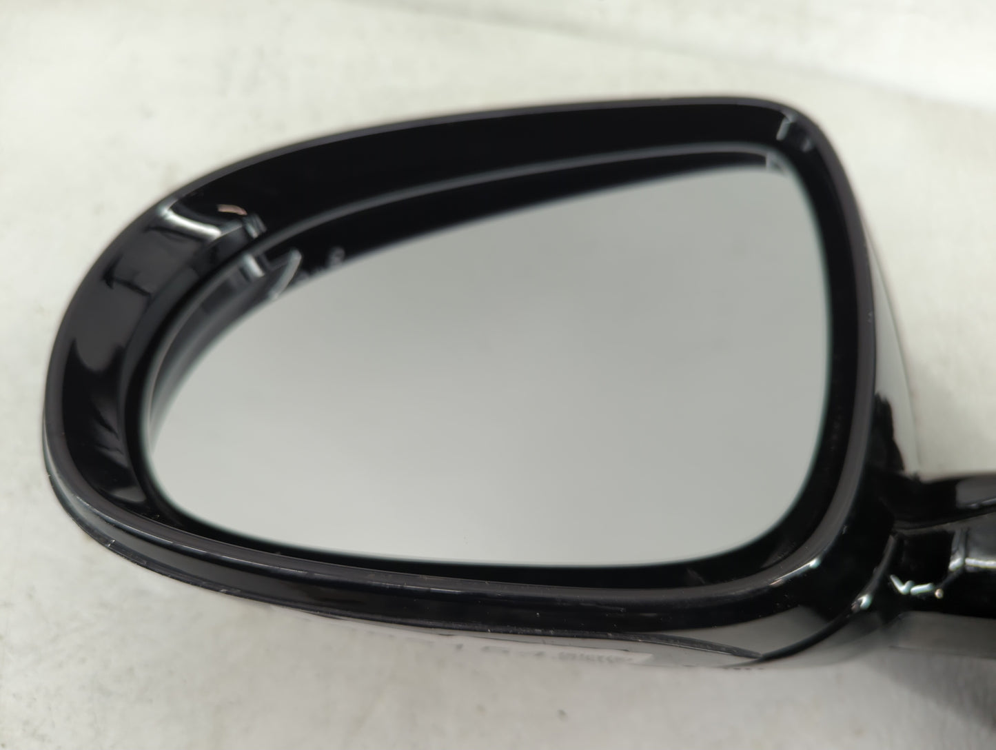 2017-2020 Kia Sorento Driver Side View Mirror - Left Door Mirror OEM Used - Oemusedautoparts1.com