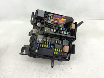 2019-2020 Kia Sorento Fusebox Fuse Box Panel Relay Module Fits Fits 2019 2020 OEM Used Auto Parts