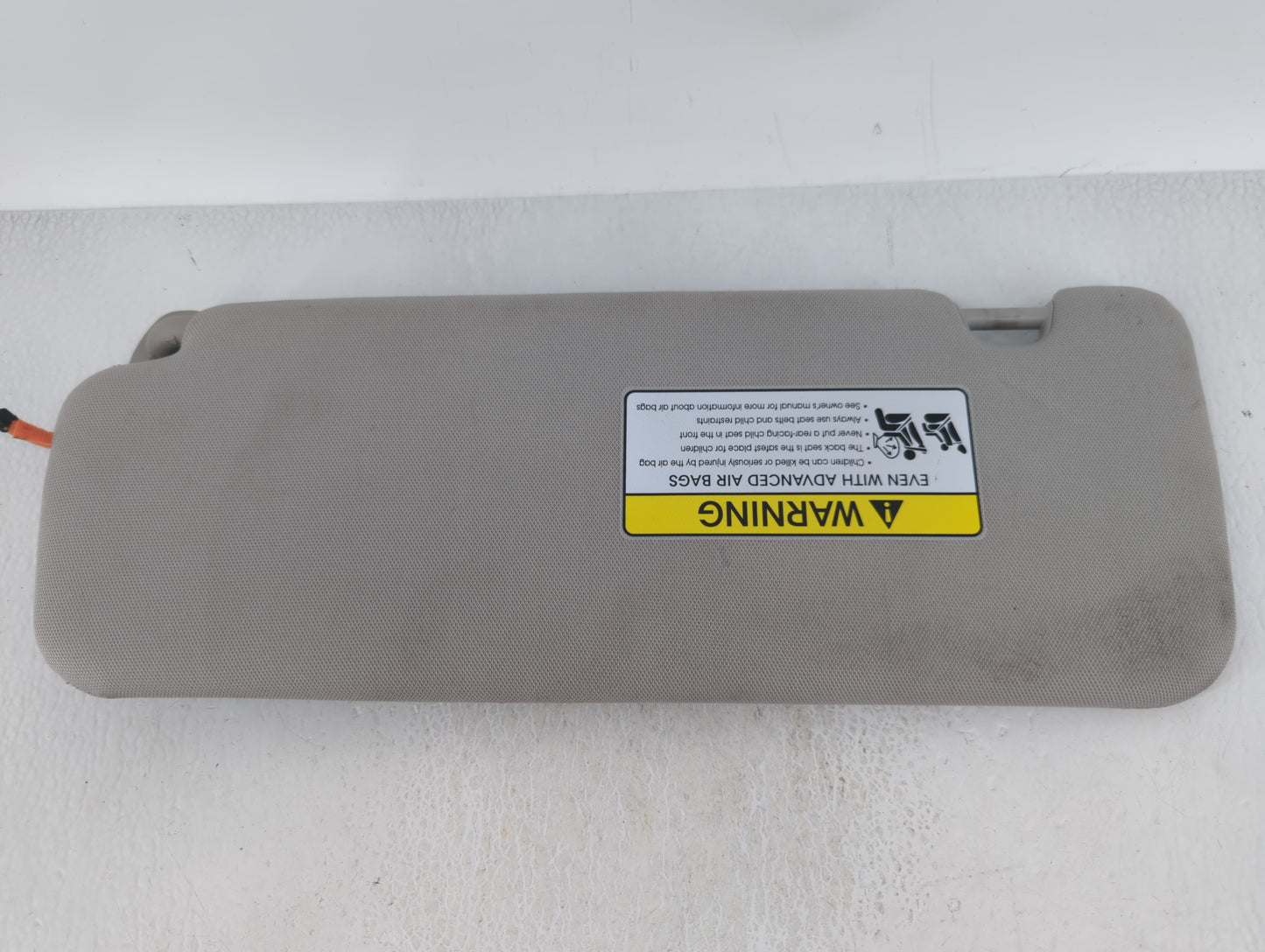 2016-2020 Kia Sorento Sun Visor Shade Replacement Passenger Right Mirror Fits Fits 2016 2017 2018 2019 2020 OEM Used Auto Pa