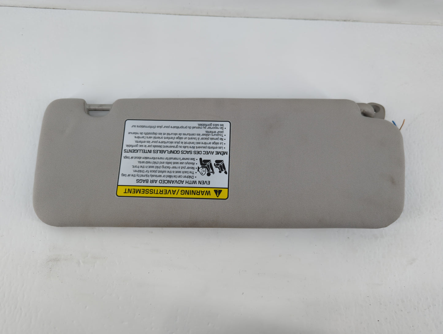 2016-2020 Kia Sorento Sun Visor Shade Replacement Driver Left Mirror Fits Fits 2016 2017 2018 2019 2020 OEM Used Auto Parts