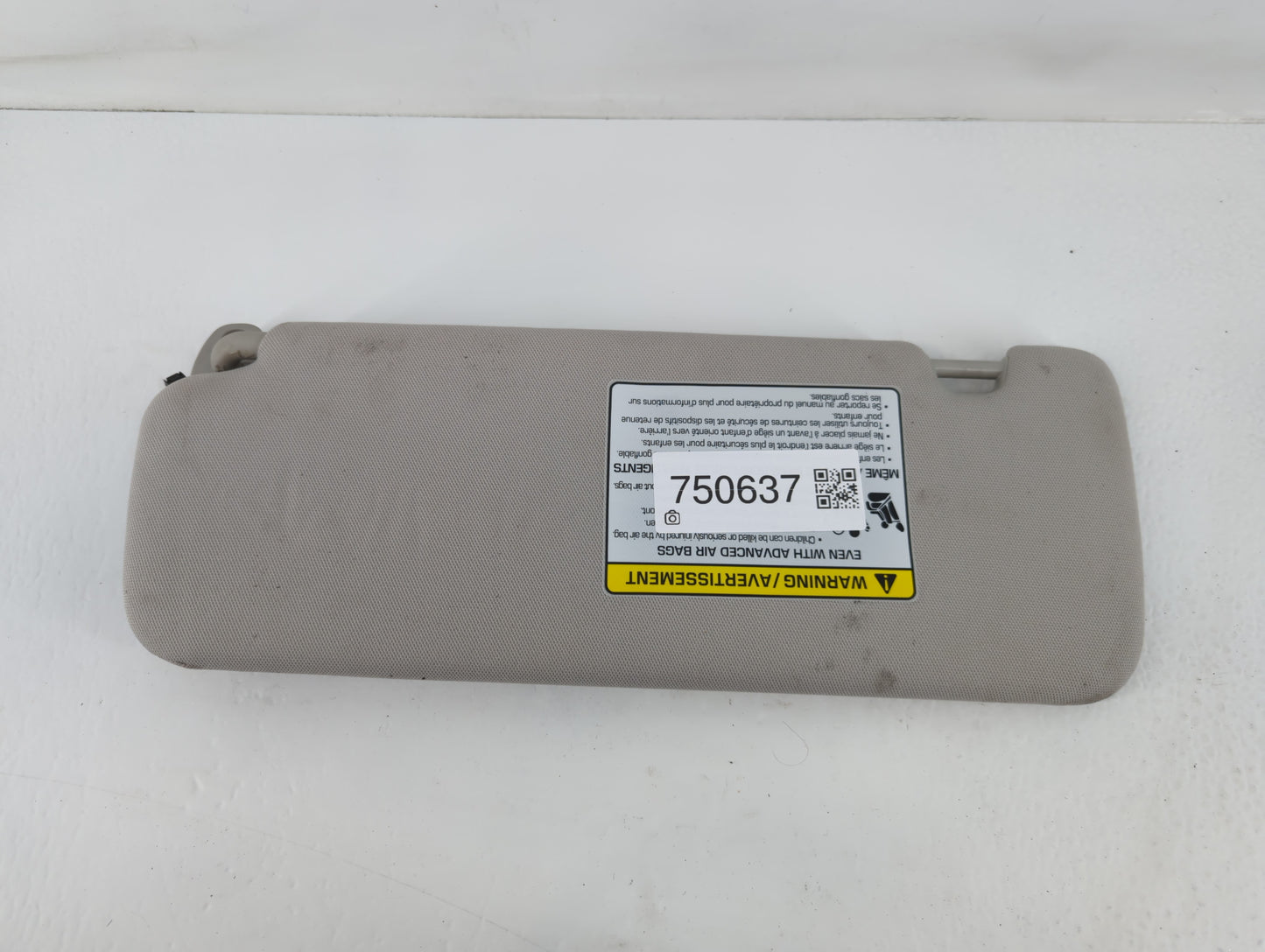 2016-2020 Kia Sorento Sun Visor Shade Replacement Passenger Right Mirror Fits Fits 2016 2017 2018 2019 2020 OEM Used Auto Pa